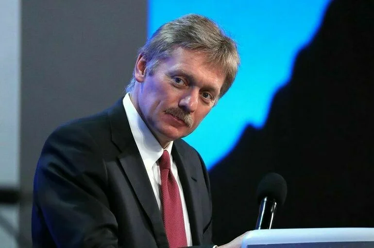 Песков объяснил слова Путина о недружественных странах