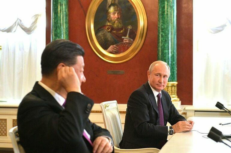 Си Цзиньпин на встрече с Путиным в Кремле назвал его дорогим другом