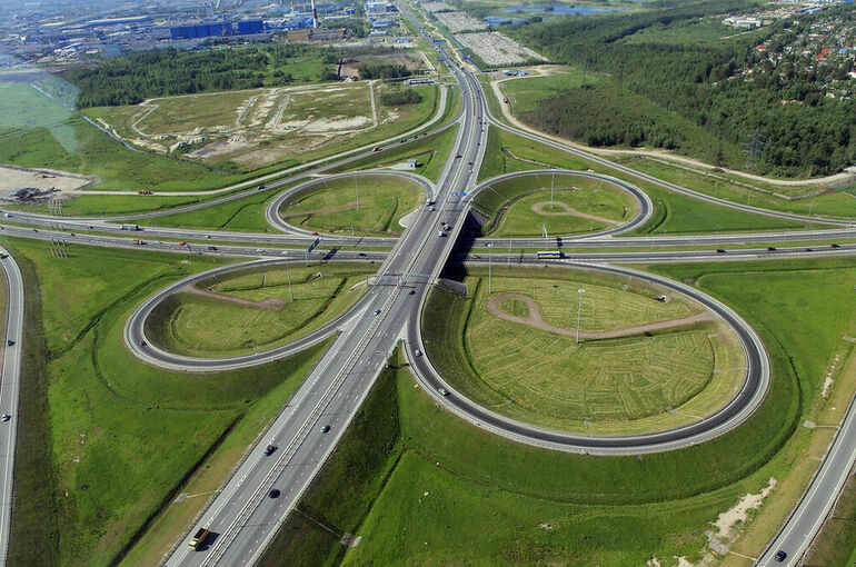 Мишустин: В 2022 году в России построили и отремонтировали 22 тыс. км дорог