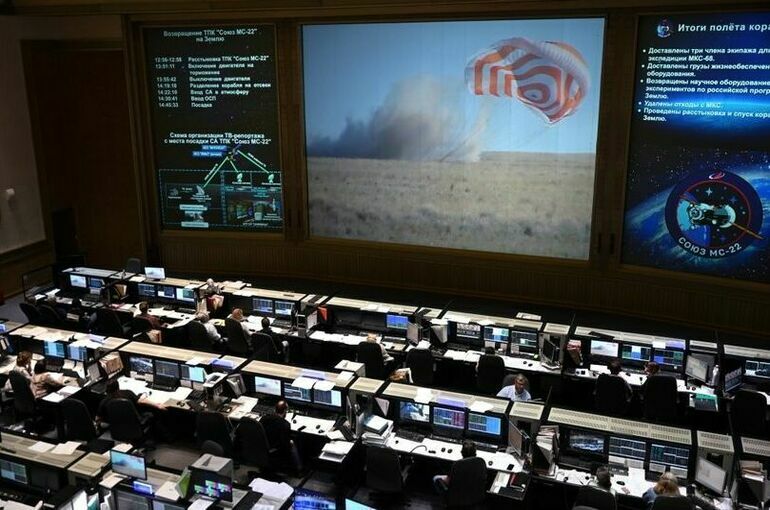 Поврежденный корабль «Союз» приземлился в Казахстане