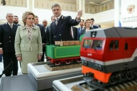 Матвиенко и глава РЖД открыли движение поездов по новому перегону Дальневосточной железной дороги