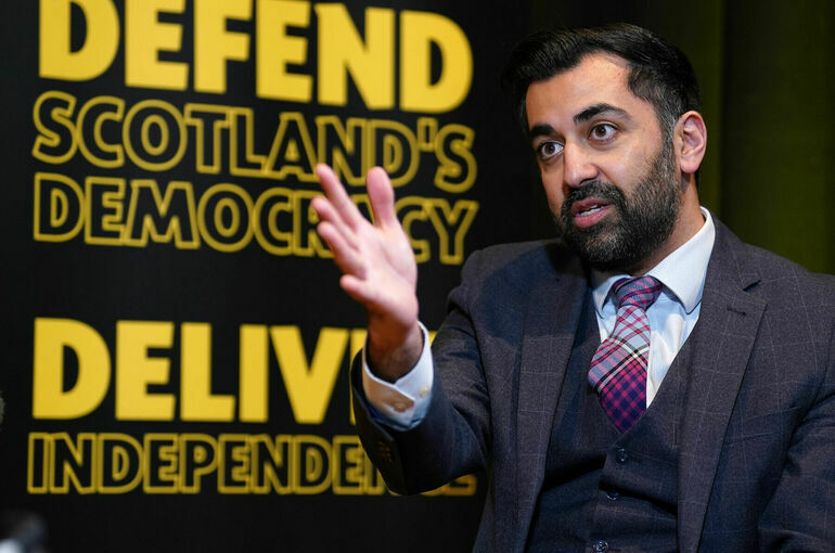 Первым министром Шотландии избран Хамза Юсуф