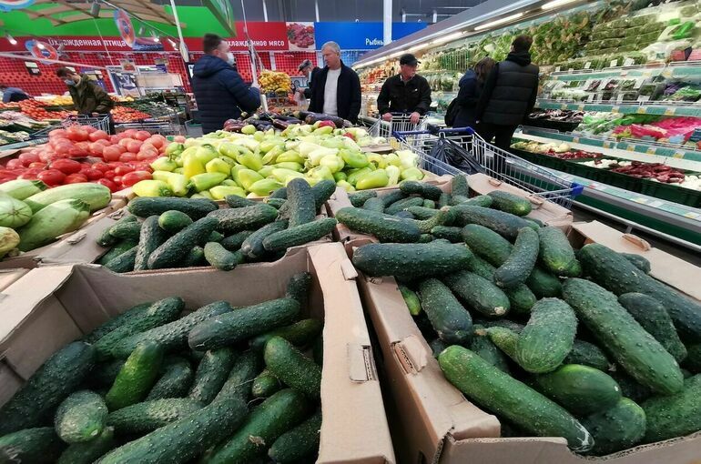 В России за неделю подорожали огурцы и бананы