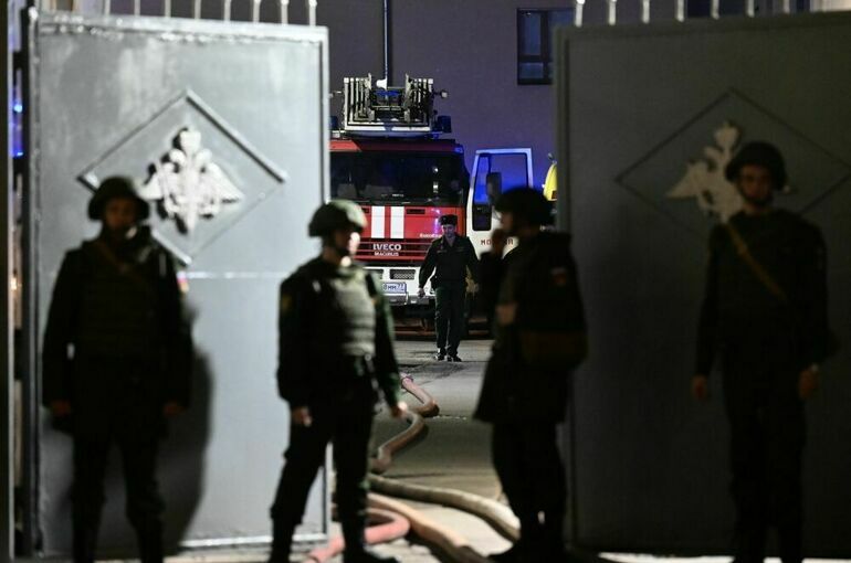 Названа причина пожара в здании Минобороны в центре Москвы