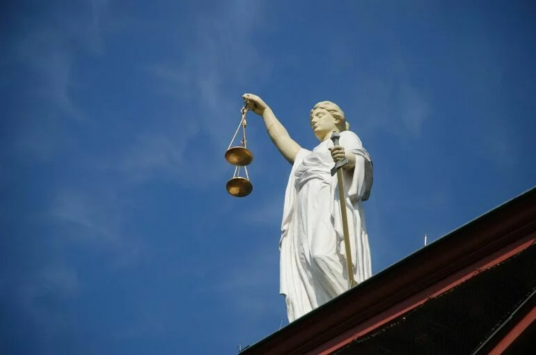 Заключение наместника Киево-Печерской лавры под арест оспорили в суде