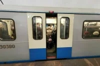 В московском метро погиб упавший под поезд мужчина