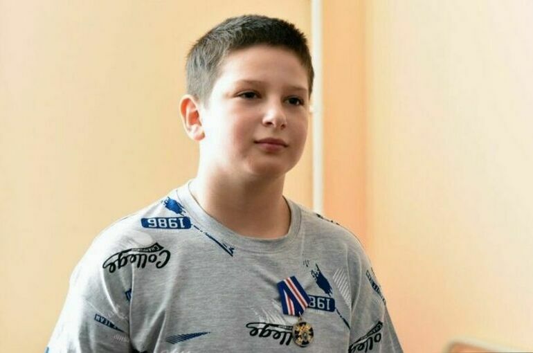 Мальчику Федору из Брянской области вручили медаль «За отвагу»
