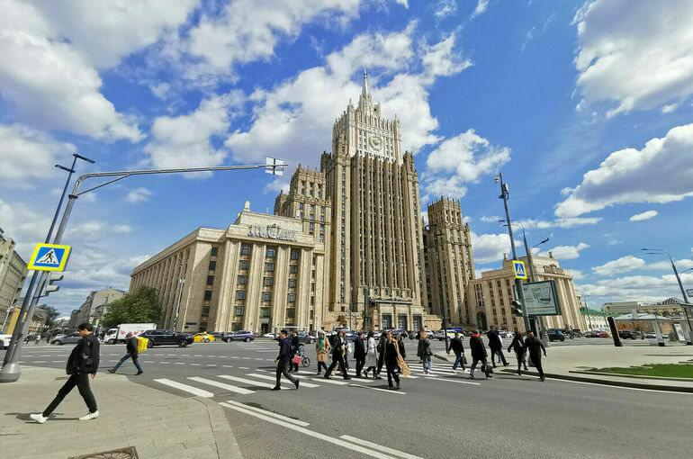 В МИД РФ рассказали о динамике выдачи виз американцам и европейцам