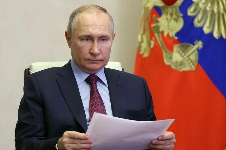 Путин подписал законы о сокращении срока признания участника СВО умершим