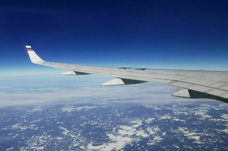 Спецрейс с Благодатным огнем вылетел из Израиля в Россию