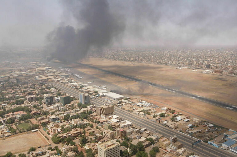 Посольство РФ пообещало эвакуировать россиян, находящихся в Судане