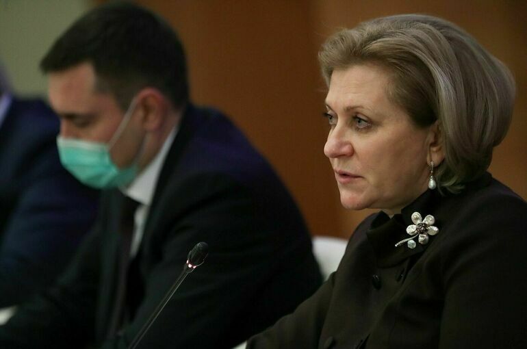 Попова заявила о риске новой волны заражения COVID-19 в конце мая