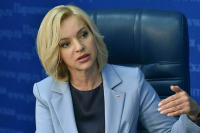 Казакова рассказала о законопроекте, запрещающем съемку на уроках в школах