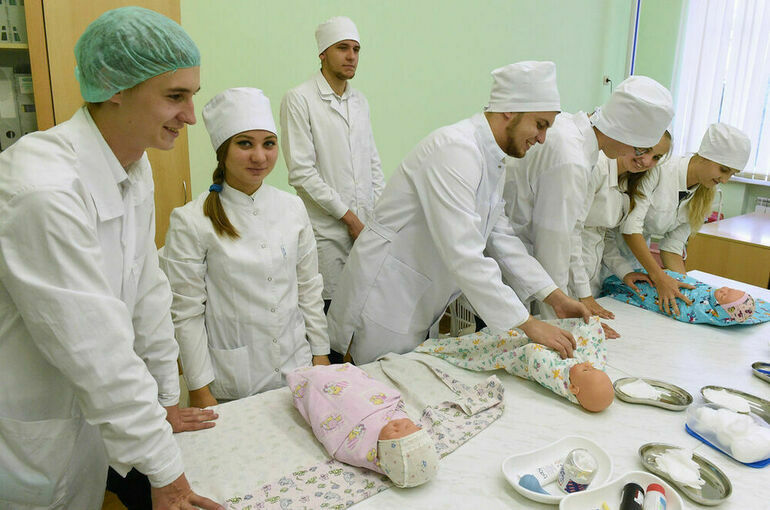 Число бюджетных мест в вузах по медицинским специальностям увеличат