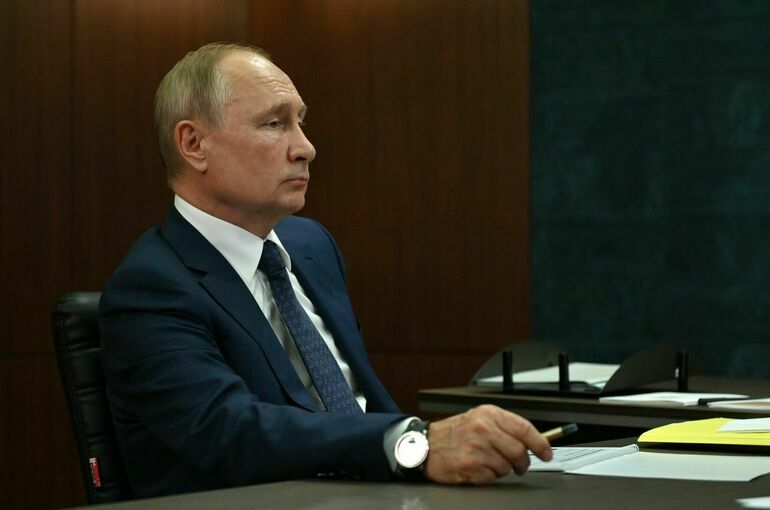 Путин: Поставки газа РФ в третьи страны будут идти по сделкам через хаб в Турции