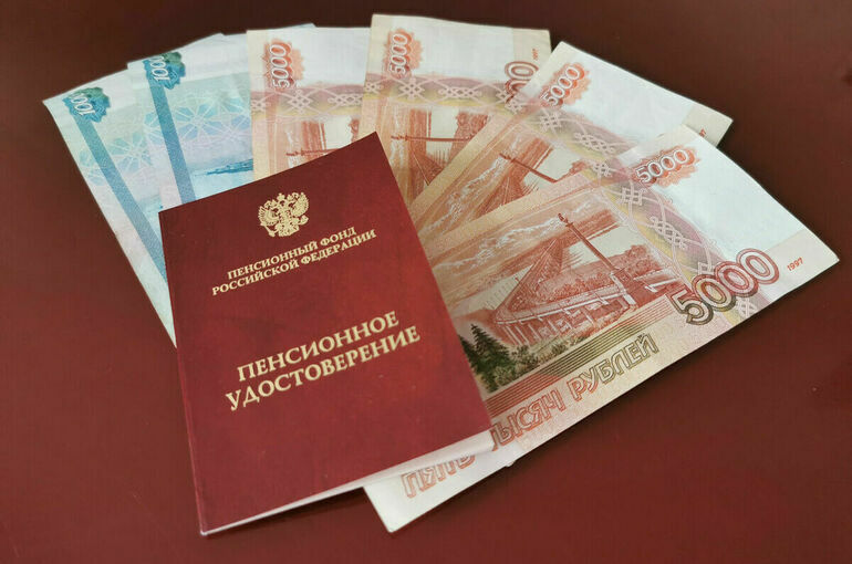 Путин обязал Социальный фонд информировать о пенсионных накоплениях