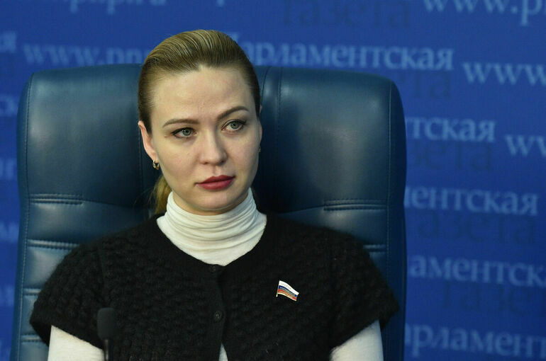 Сенатор от ДНР рассказала, как школьникам из новых регионов будут выдавать аттестаты