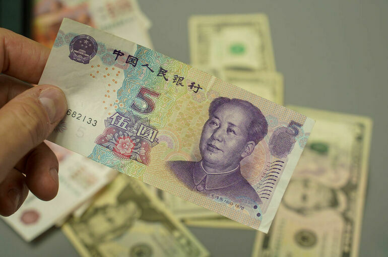 Китайский аналитик назвал преимущества перехода на расчеты в юанях