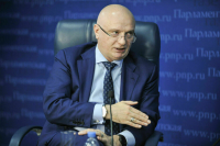 Клишас разъяснил внесенные в Госдуму поправки в закон о военном положении