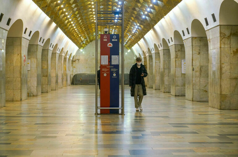 Выход из станций метро закроют в центре Москвы 7 и 9 мая