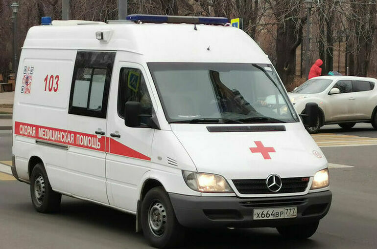 Пятеро детей пострадали при обрушении игрового комплекса в Петербурге