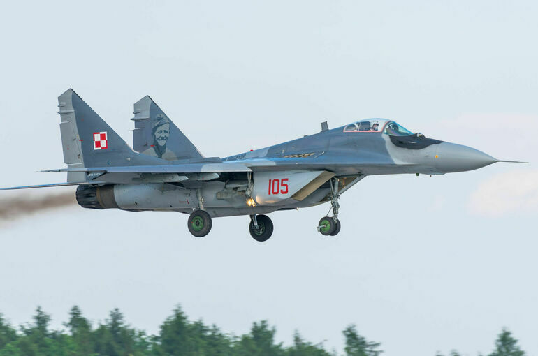 Польша передала Украине 14 истребителей МиГ-29