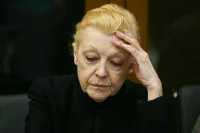 Для актрисы Дрожжиной потребовали 6 лет колонии за хищение квартир Баталовых