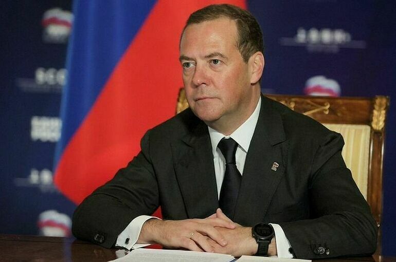 Медведев: Противники России ведут мир к третьей мировой войне