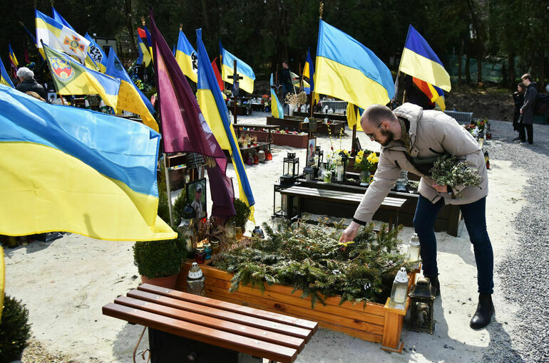 СМИ: В разведке ЕС назвали число убитых украинских солдат за время СВО