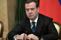 Медведев анонсировал рост выпуска вооружений после денонсации ДОВСЕ