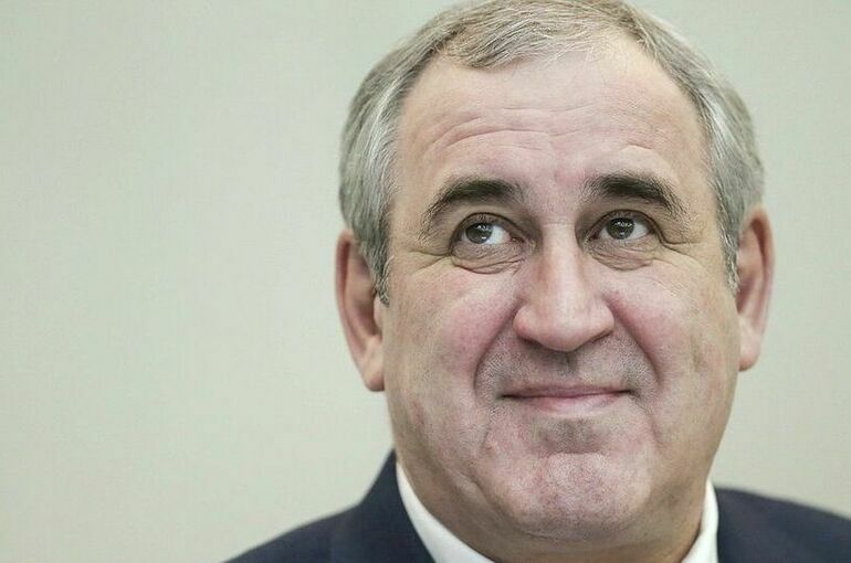 Неверов призвал молодежь включаться в разработку программ поддержки