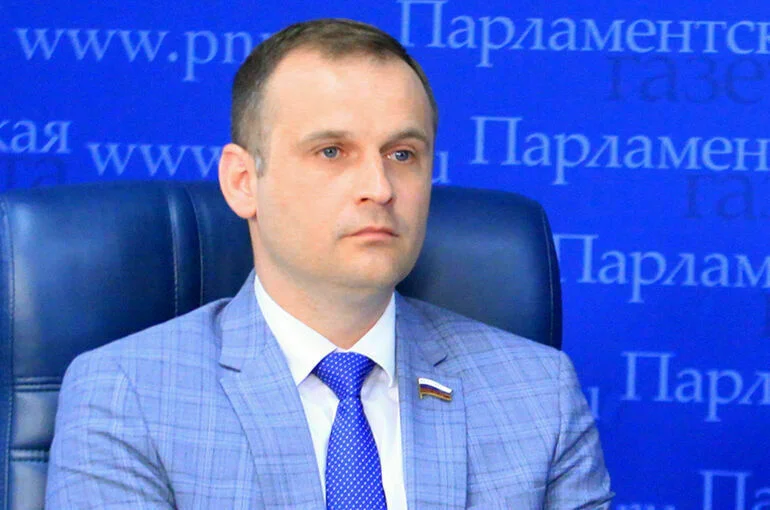 Сергей Леонов.