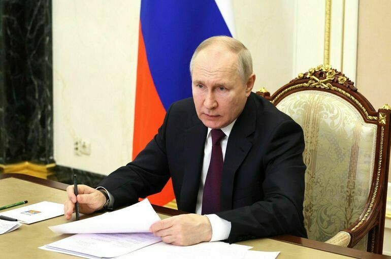 Путин считает, что уровень добычи энергоресурсов находится на «должном уровне»