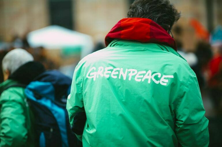 Деятельность Greenpeace признали нежелательной в России