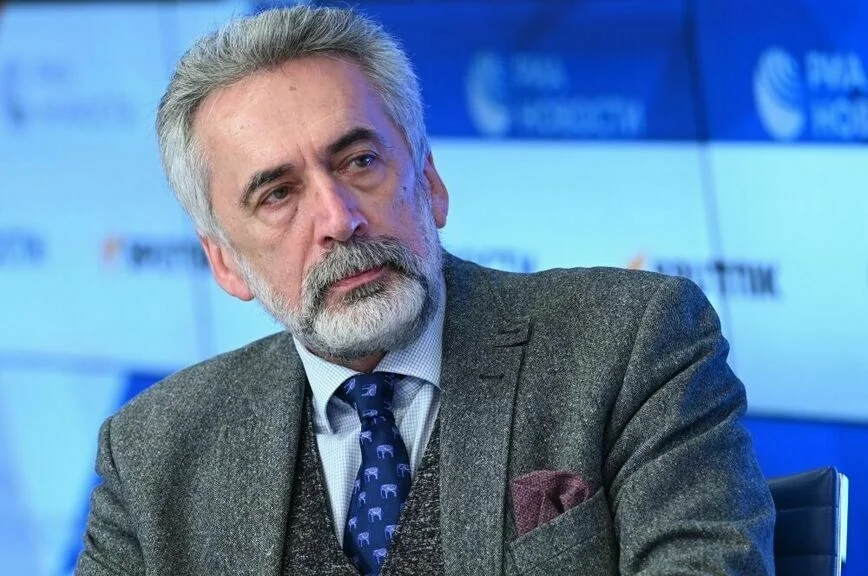 Владислав Белов