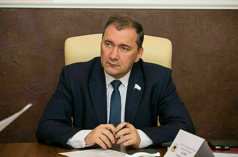 Белик призвал искоренить украинский олигархат в Крыму