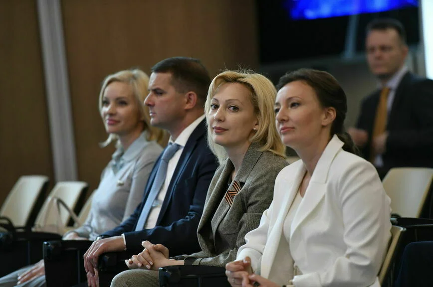 Ольга Казакова, Ярослав Нилов, Ольга Тимофеева и Анна Кузнецова. 