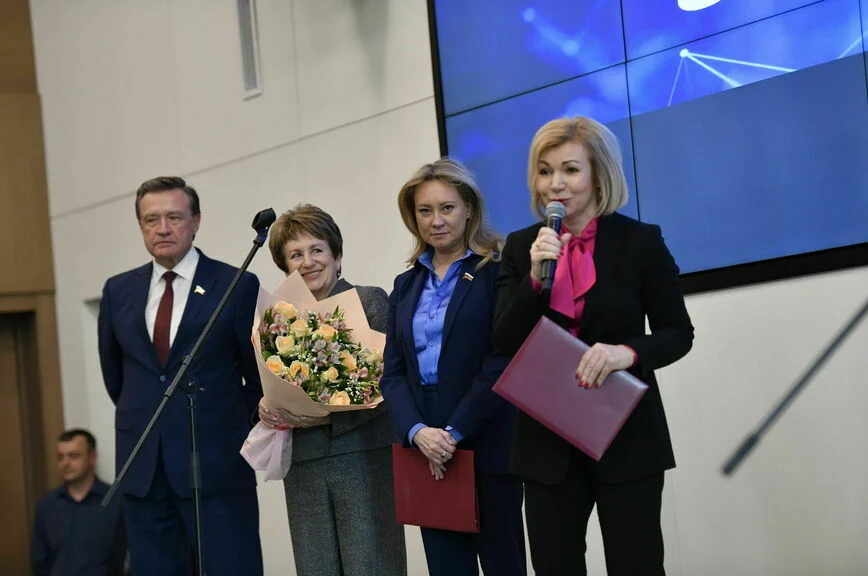 Сергей Рябухин, Екатерина Алтабаева, Ольга Забралова и Елена Зленко. 