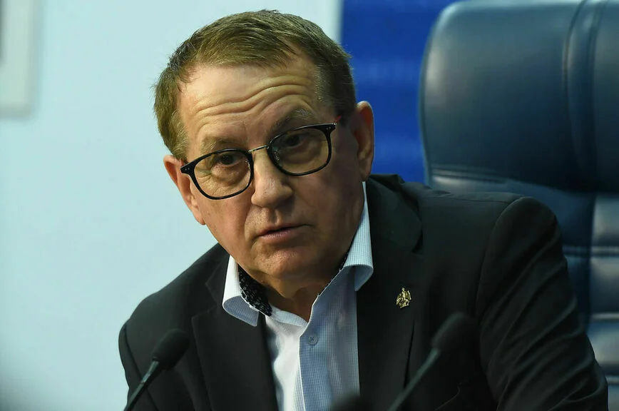Станислав Ломов