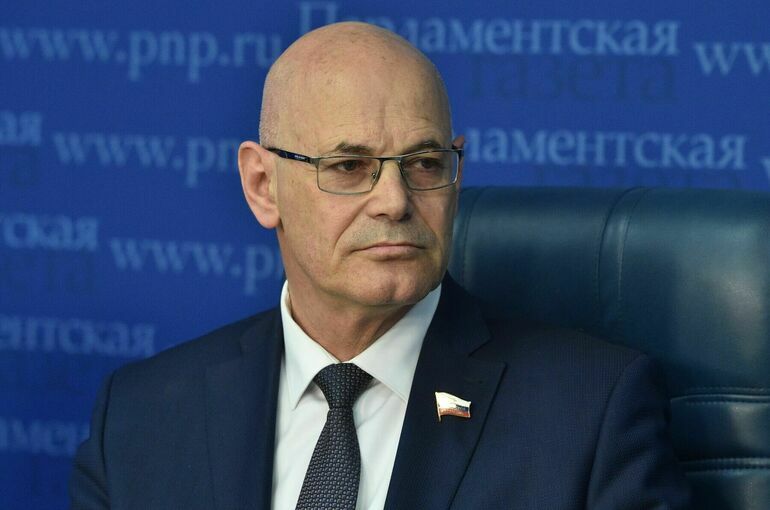 Круглый анонсировал внесение законопроекта о борьбе с буллингом
