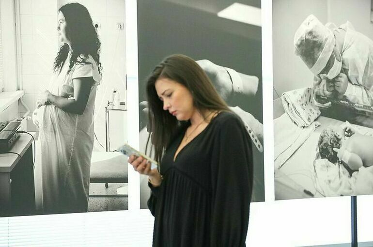 В Госдуме открылась фотовыставка «История рождения»