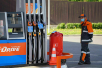 Производители бензина в апреле подняли цены на 10 процентов