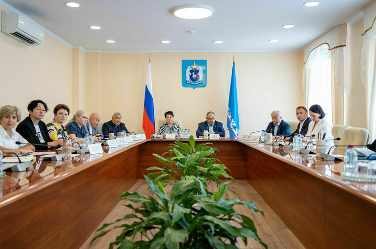 Стажеры ямальского парламента предложили 12 социально значимых проектов