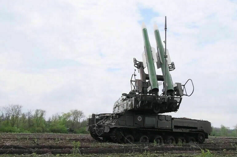 Над Белгородом система ПВО сбила две воздушные цели