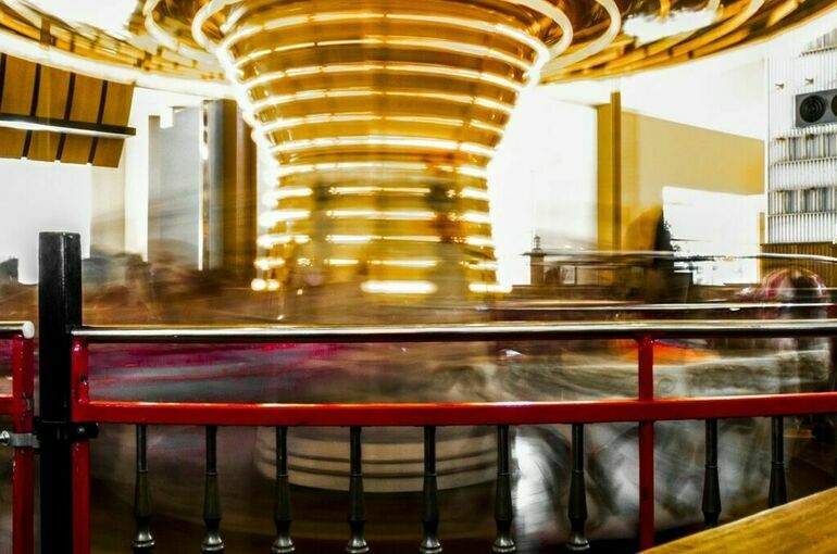 В Новосибирске две девочки получили травмы на аттракционе