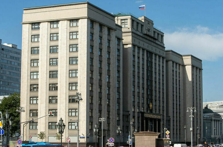 Комитет Госдумы поддержал законопроект о праве судимых граждан служить по контракту