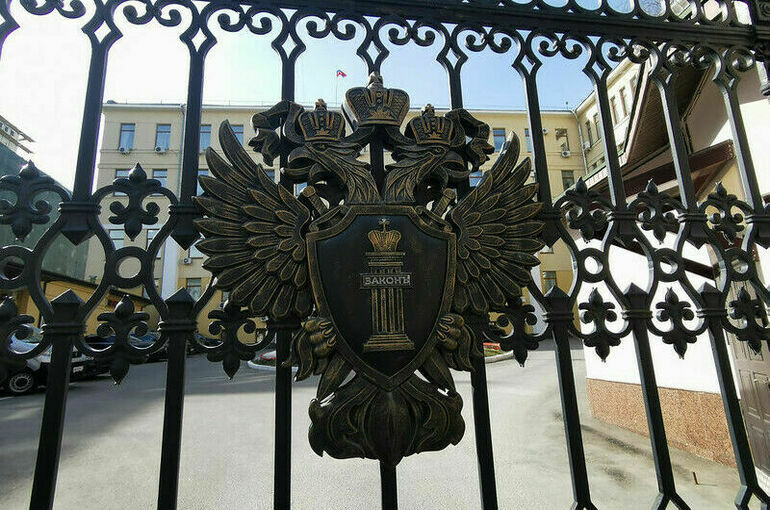 В Иркутской области проводят проверку по факту попадания топлива в реку