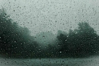 В Сочи из-за сильных дождей вышла из берегов река Мацеста
