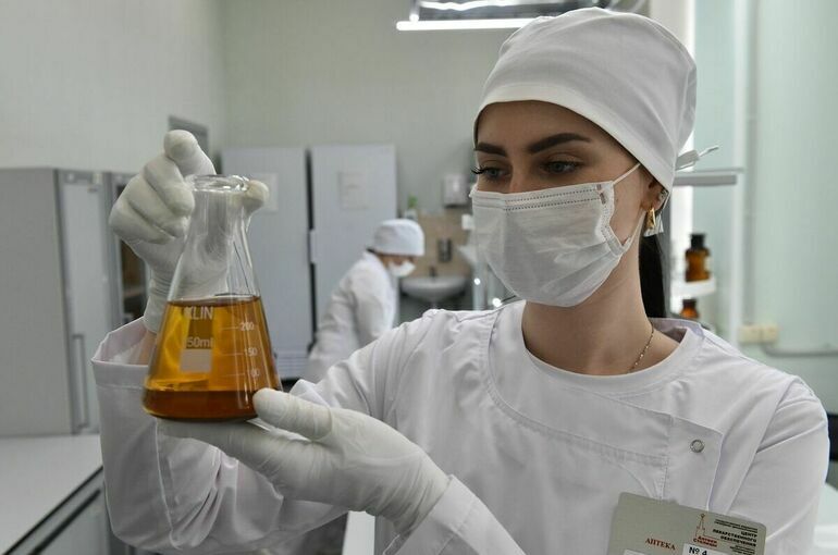 На разработку новых лекарств в 2022 году выделили 5,5 млрд рублей