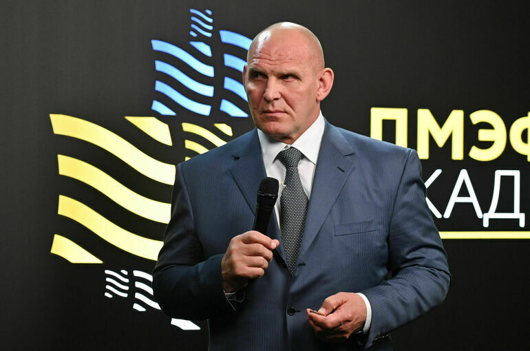 Карелин: Россия может предложить миру методики подготовки спортсменов